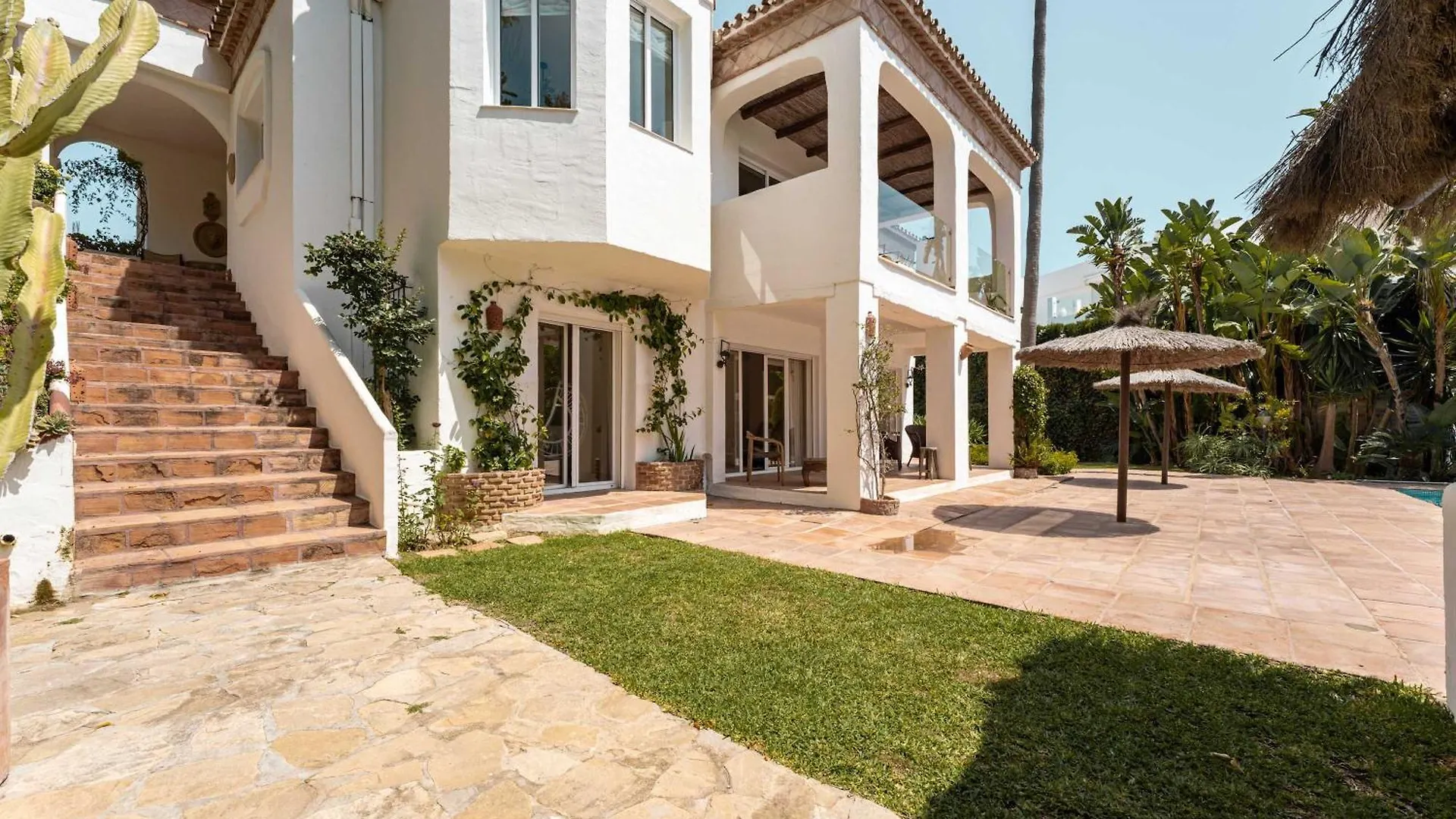 Villa Los Olivos Boho Style Pool Tranquile Marbella